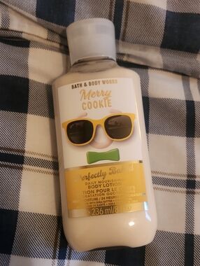 Bath & Body Works Merry Cookie Body Lotion